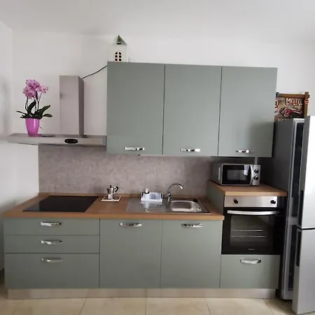 Ines Tra E Montagna - D'iseo Apartman *