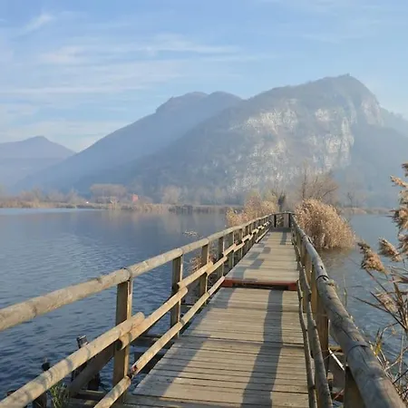 Ines Tra E Montagna - D'iseo Apartman