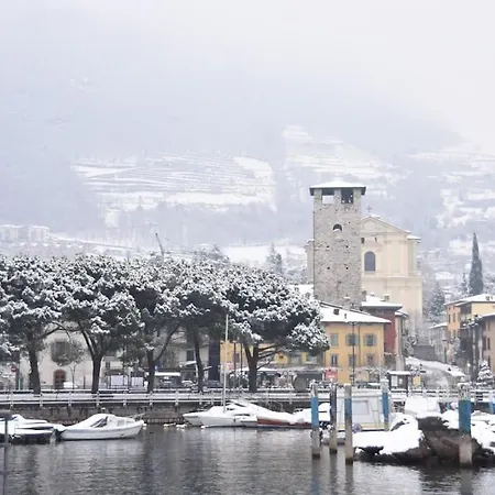 Ines Tra E Montagna - D'iseo