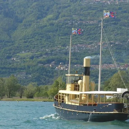 Ines Tra E Montagna - D'iseo Apartman